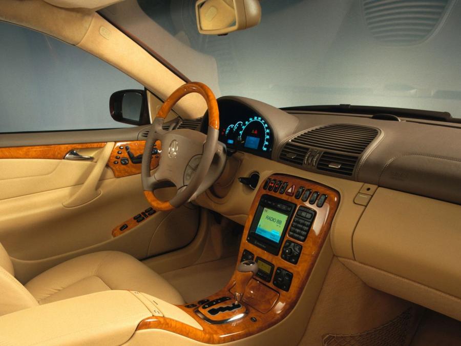  Mercedes-Benz CL500 1999 года  (фото 23 из 30)